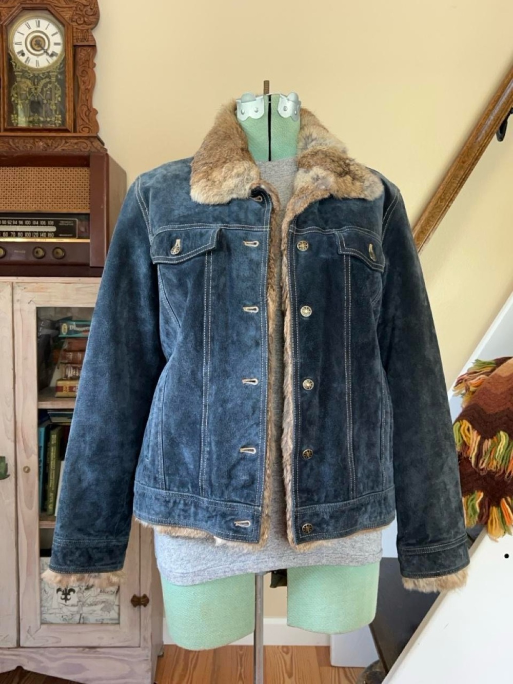 Vintage Wilson’s Leather Navy Blue Suede Coat with Rabbit Fur Trim Women’s Large